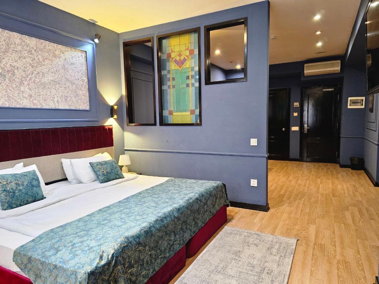 Vitrage Hotel Baku Exterior photo